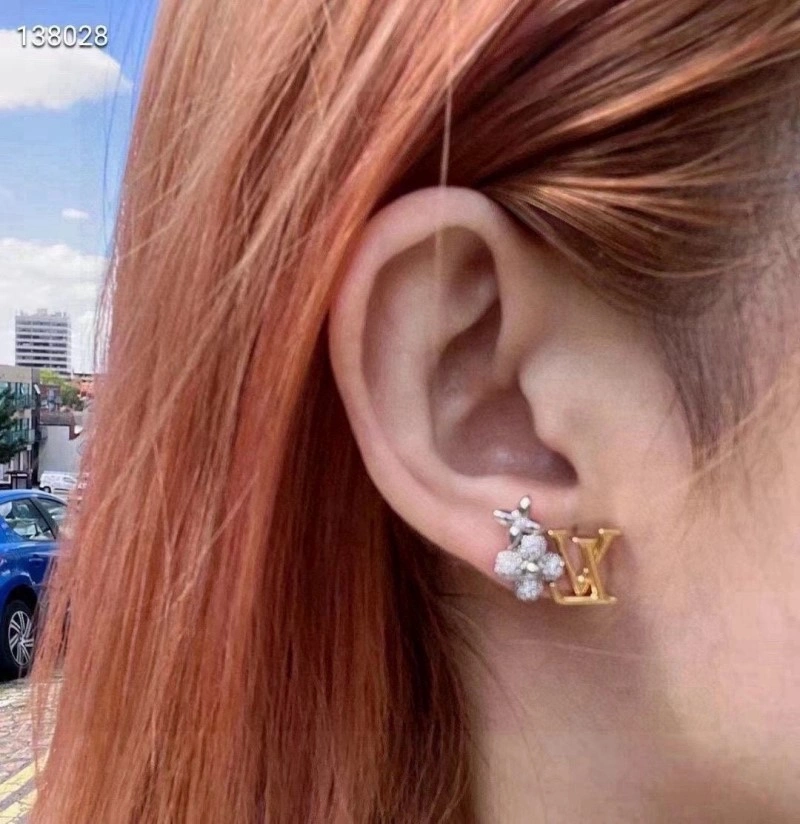 Louis Vuitton Earrings Modern 248030