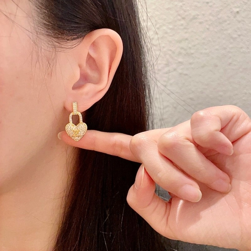 Louis Vuitton Earrings Cozy 248003