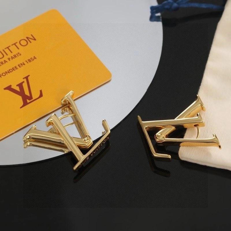 Versatile Louis Vuitton Earrings 247999