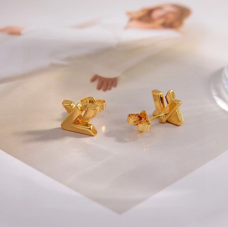 Effortless Louis Vuitton Earrings 247975