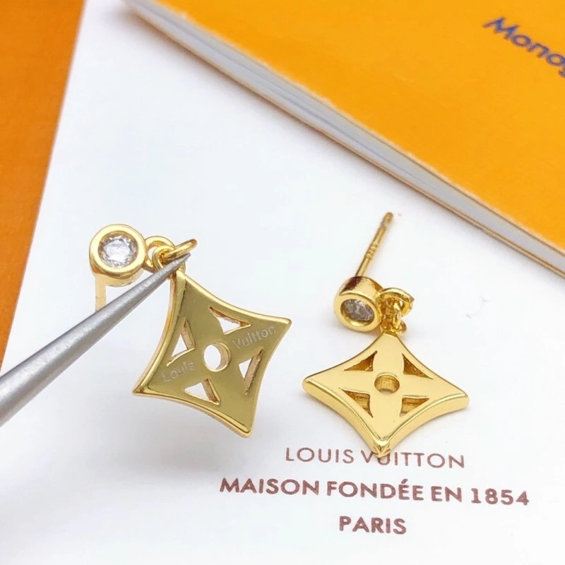Louis Vuitton Earrings Lightweight 247990