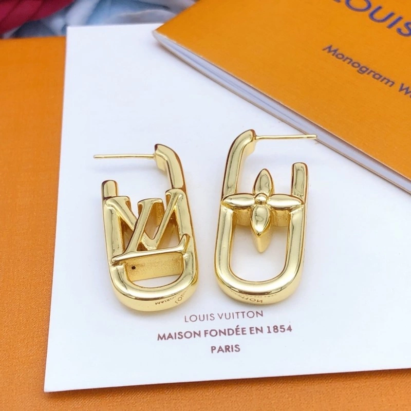 Trendsetting Louis Vuitton Earrings 247981