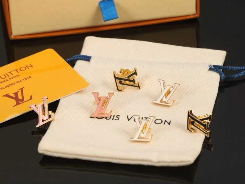 Fashionable Louis Vuitton Earrings 247987
