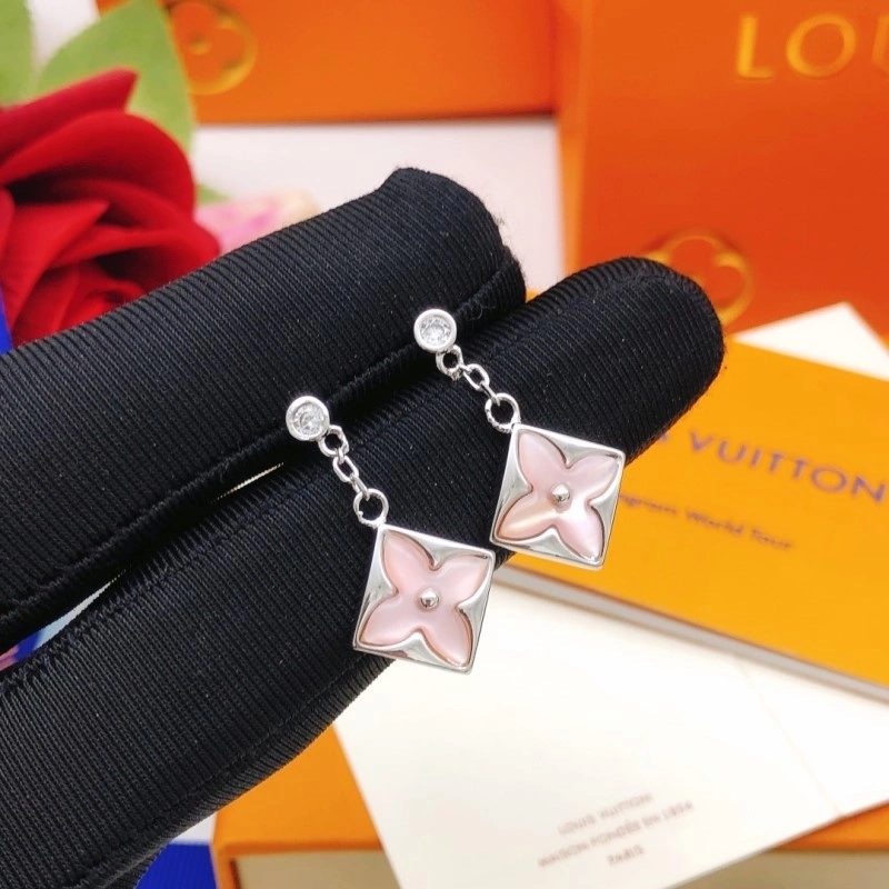 Bright Louis Vuitton Earrings 247966