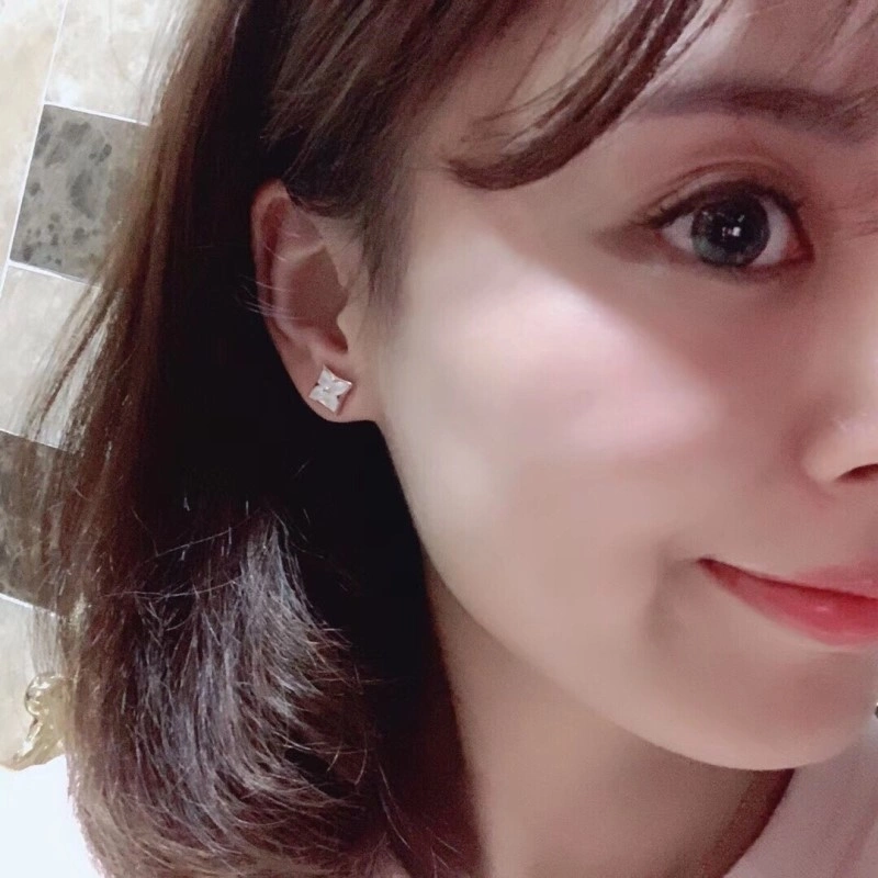 Louis Vuitton Earrings Supportive 247959