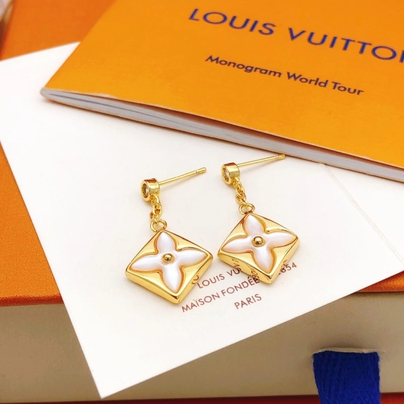 Sporty Louis Vuitton Earrings 247942
