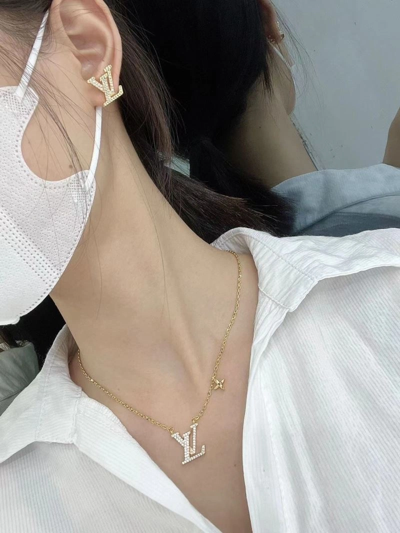 ZeroBulk Louis Vuitton Earrings 262763