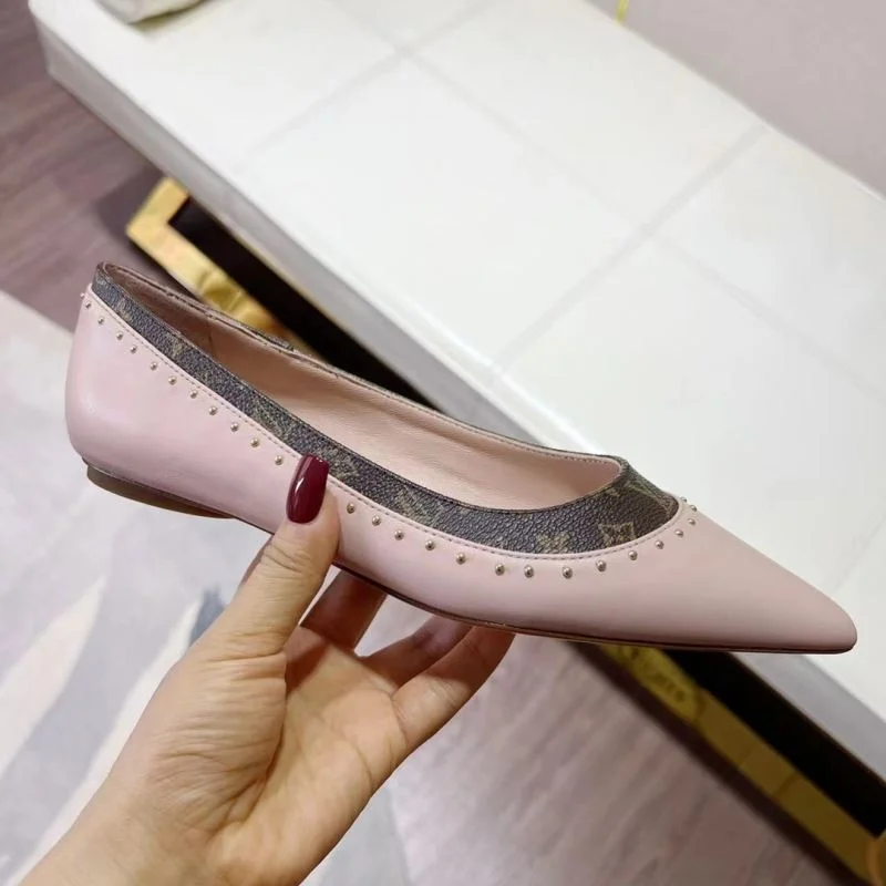 Flexible Louis Vuitton Flat Shoes 32400