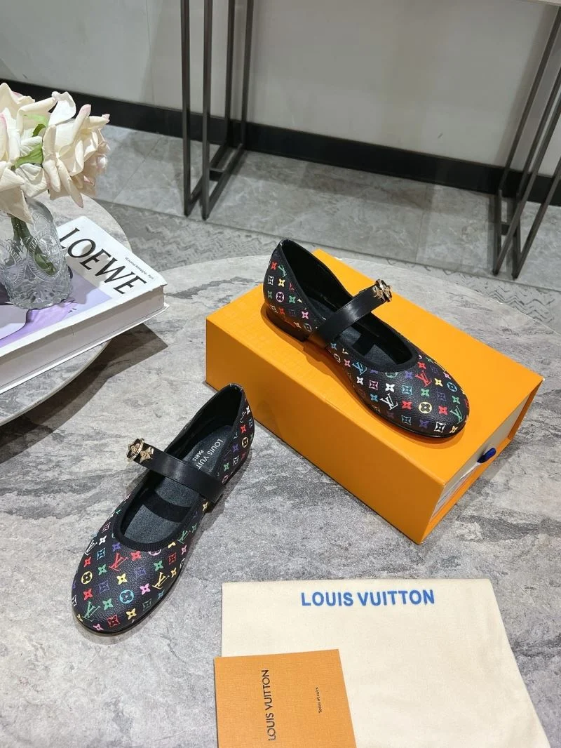 ZipUp Louis Vuitton Flat Shoes 32401