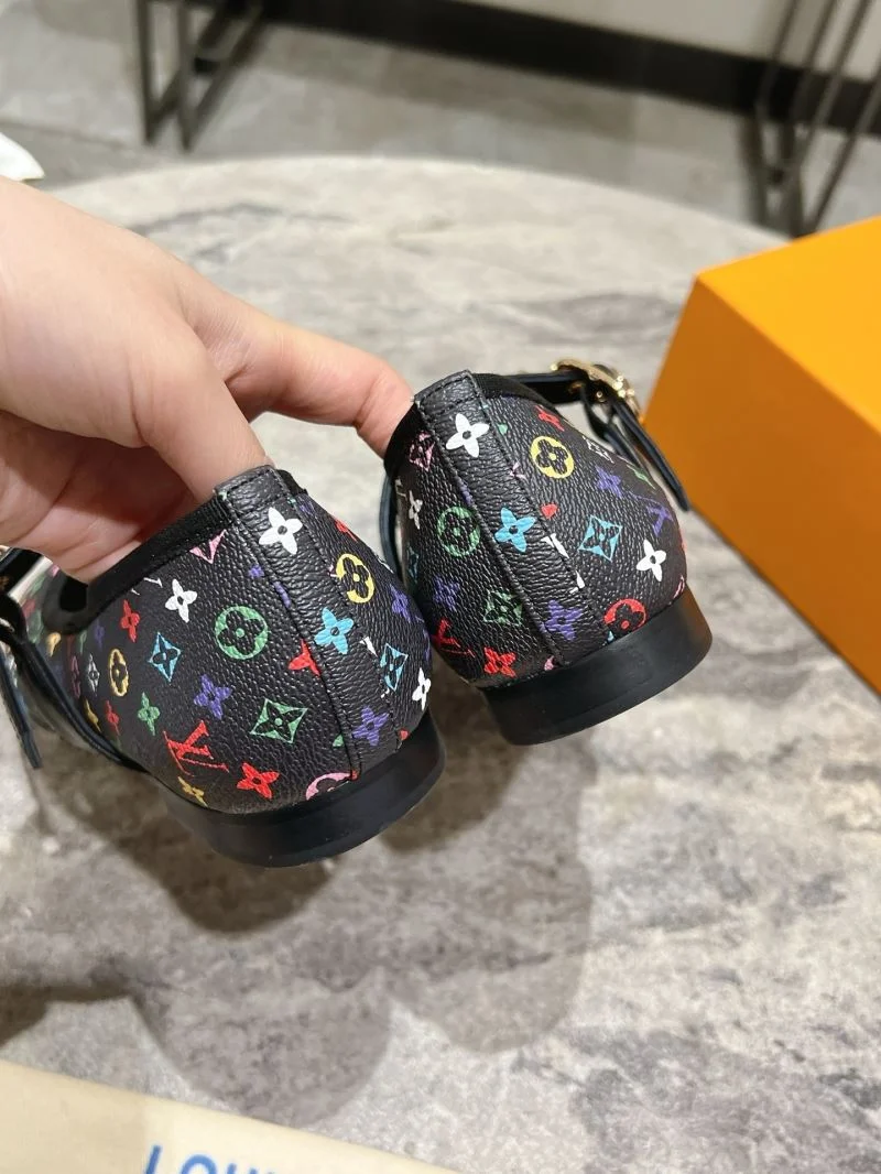 ZipUp Louis Vuitton Flat Shoes 32401