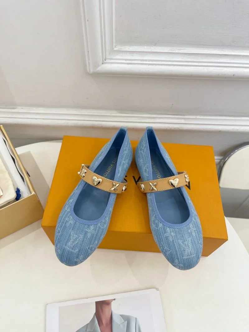 Thermal Louis Vuitton Flat Shoes 32384
