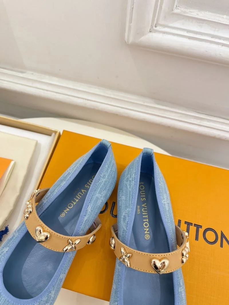 Thermal Louis Vuitton Flat Shoes 32384
