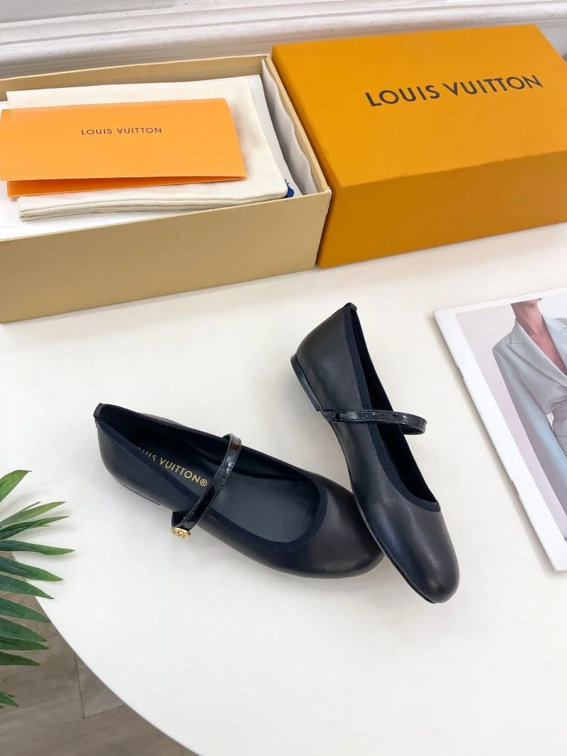 Louis Vuitton Flat Shoes QuickDry 32382