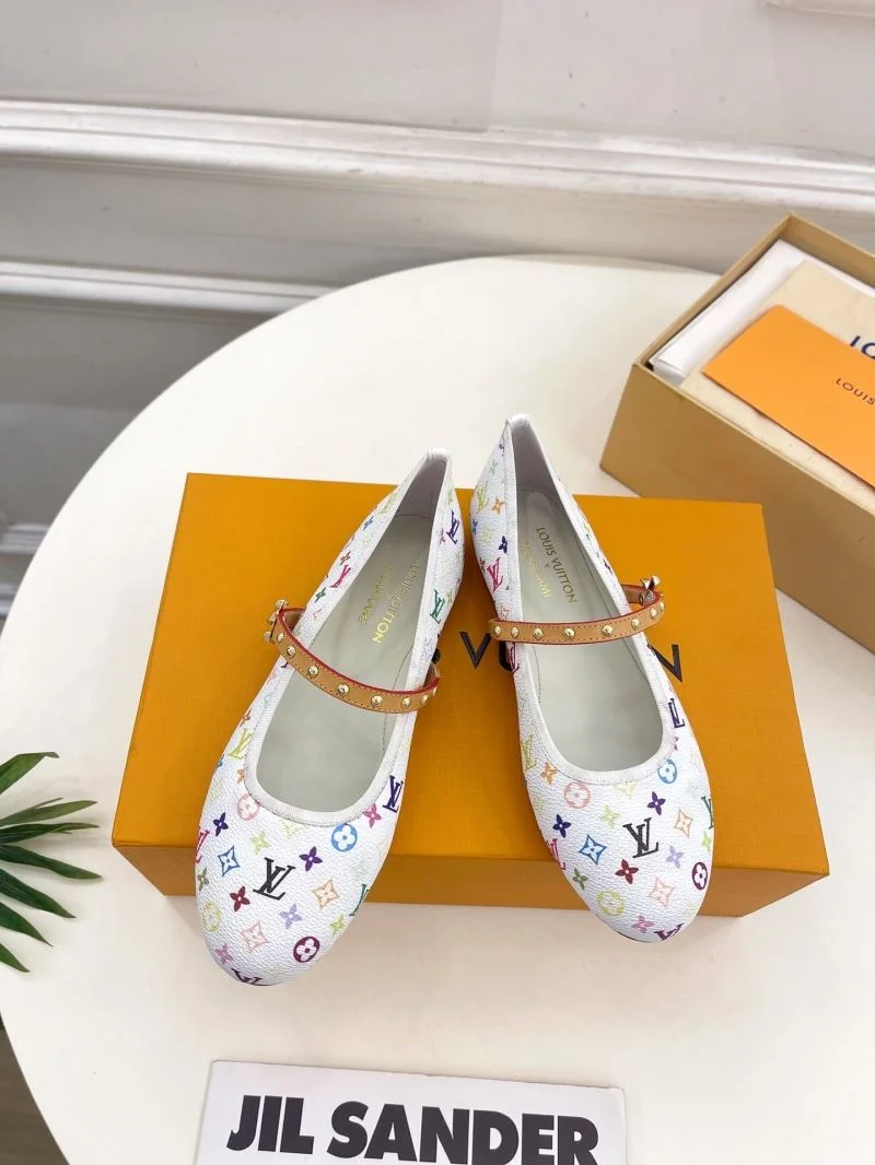 Louis Vuitton Flat Shoes Unique 32391