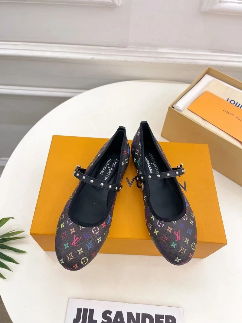 Resilient Louis Vuitton Flat Shoes 32379