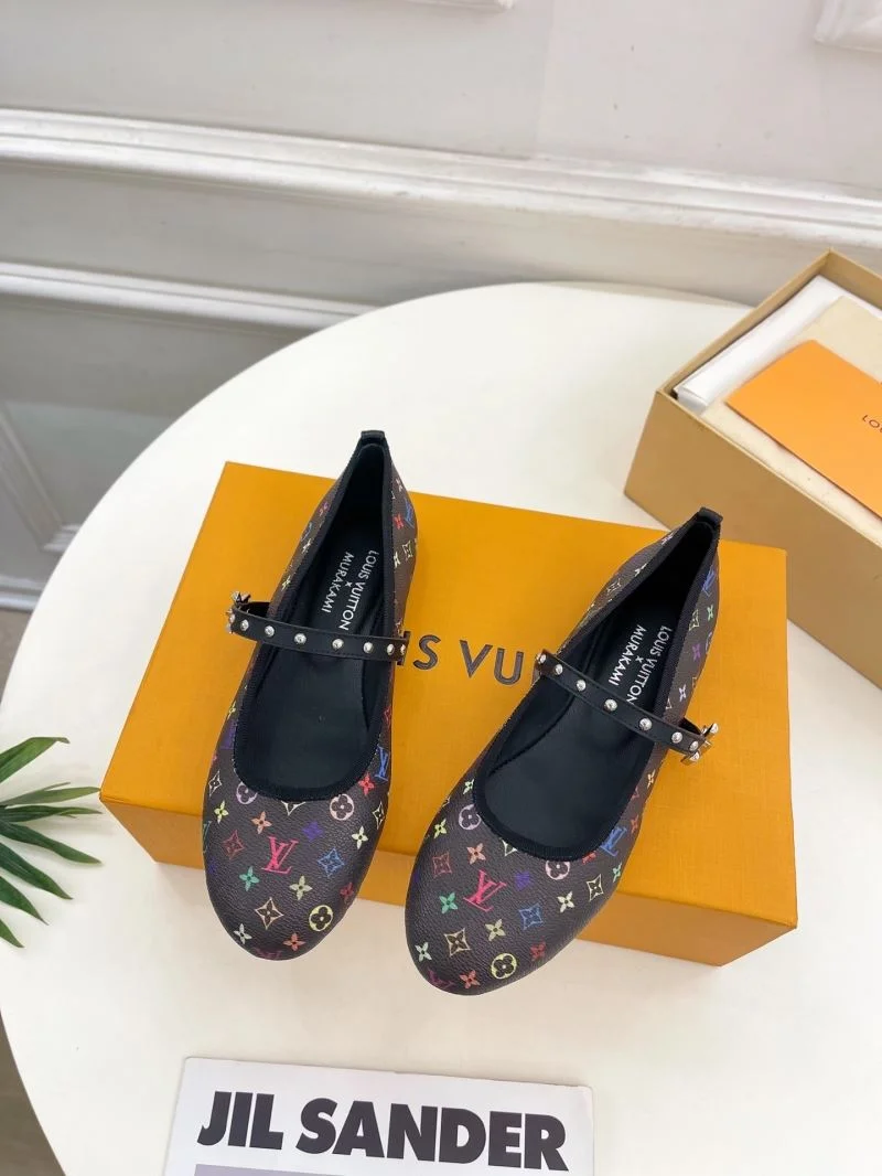 Resilient Louis Vuitton Flat Shoes 32379