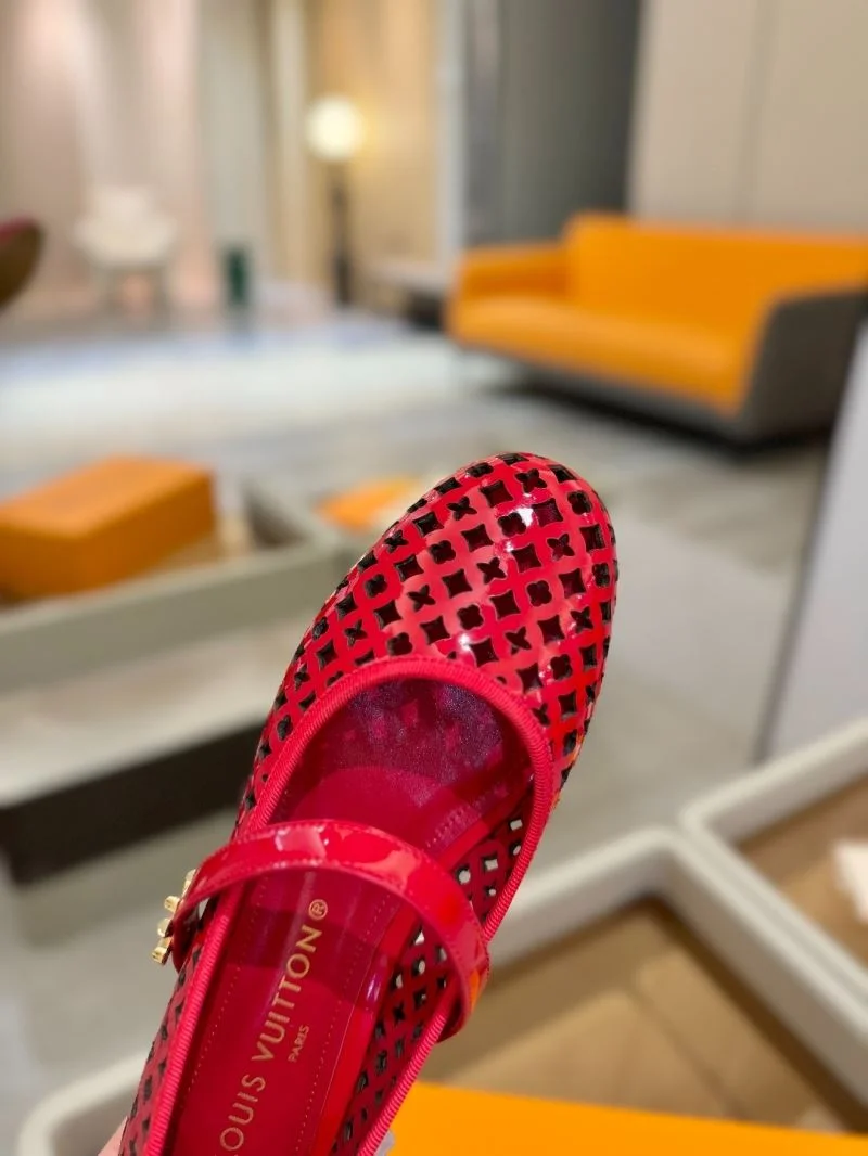 Louis Vuitton Flat Shoes Affordable 32007
