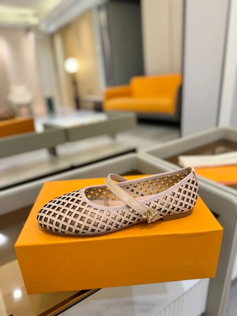 Louis Vuitton Flat Shoes OdorResistant 32006