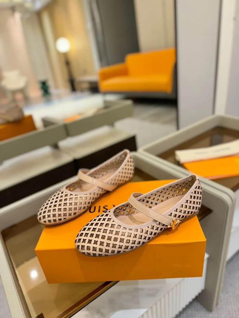Louis Vuitton Flat Shoes OdorResistant 32006