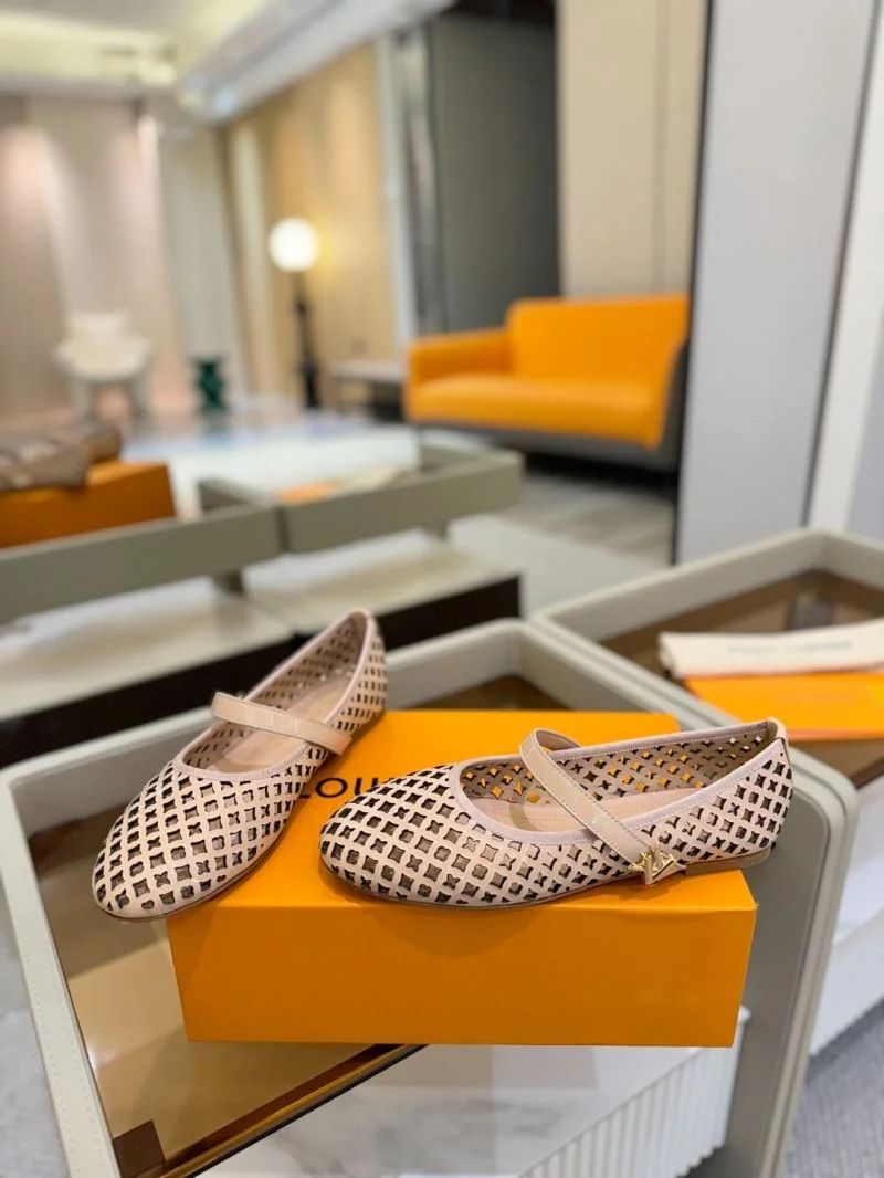 Louis Vuitton Flat Shoes OdorResistant 32006