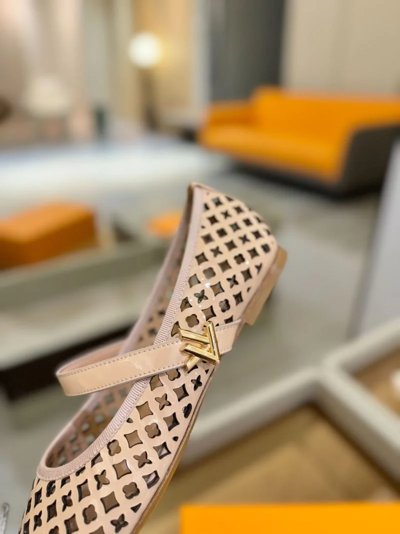 Louis Vuitton Flat Shoes OdorResistant 32006