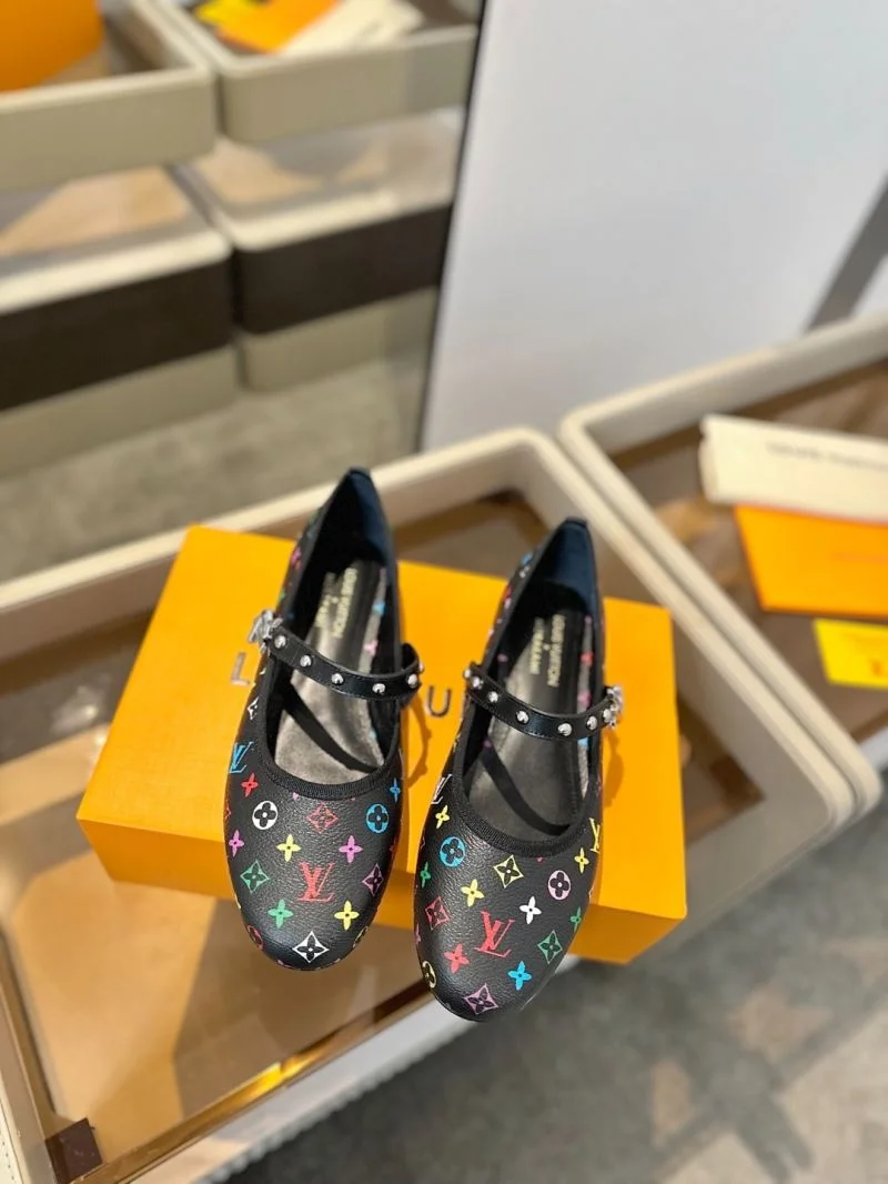 Louis Vuitton Flat Shoes QuickDry 32001