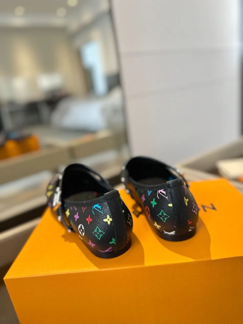 Louis Vuitton Flat Shoes QuickDry 32001