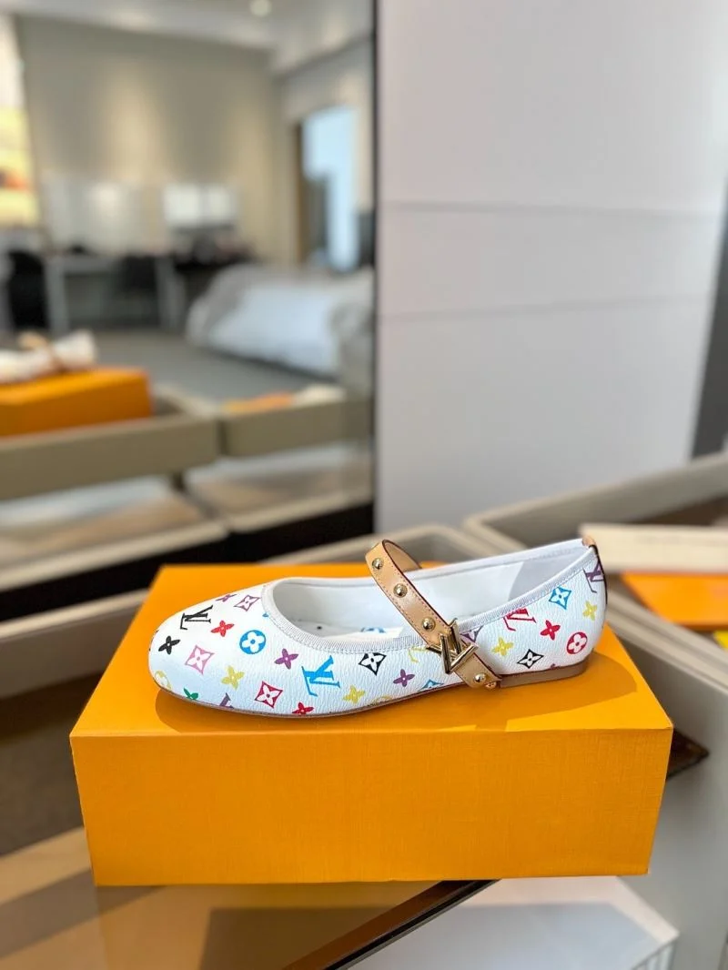Soft Louis Vuitton Flat Shoes 32004
