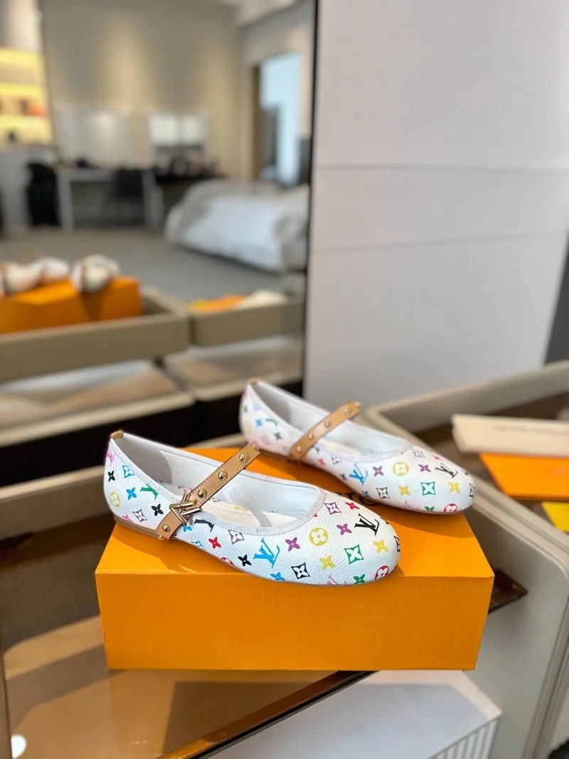 Soft Louis Vuitton Flat Shoes 32004