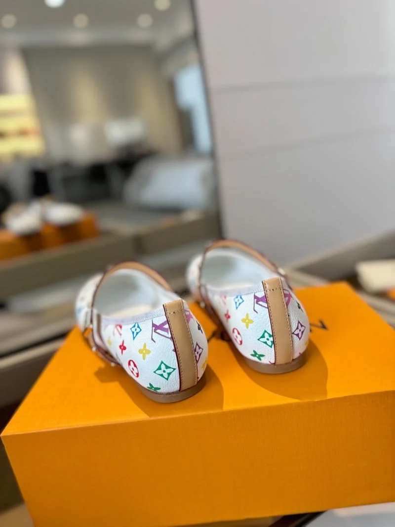 Soft Louis Vuitton Flat Shoes 32004