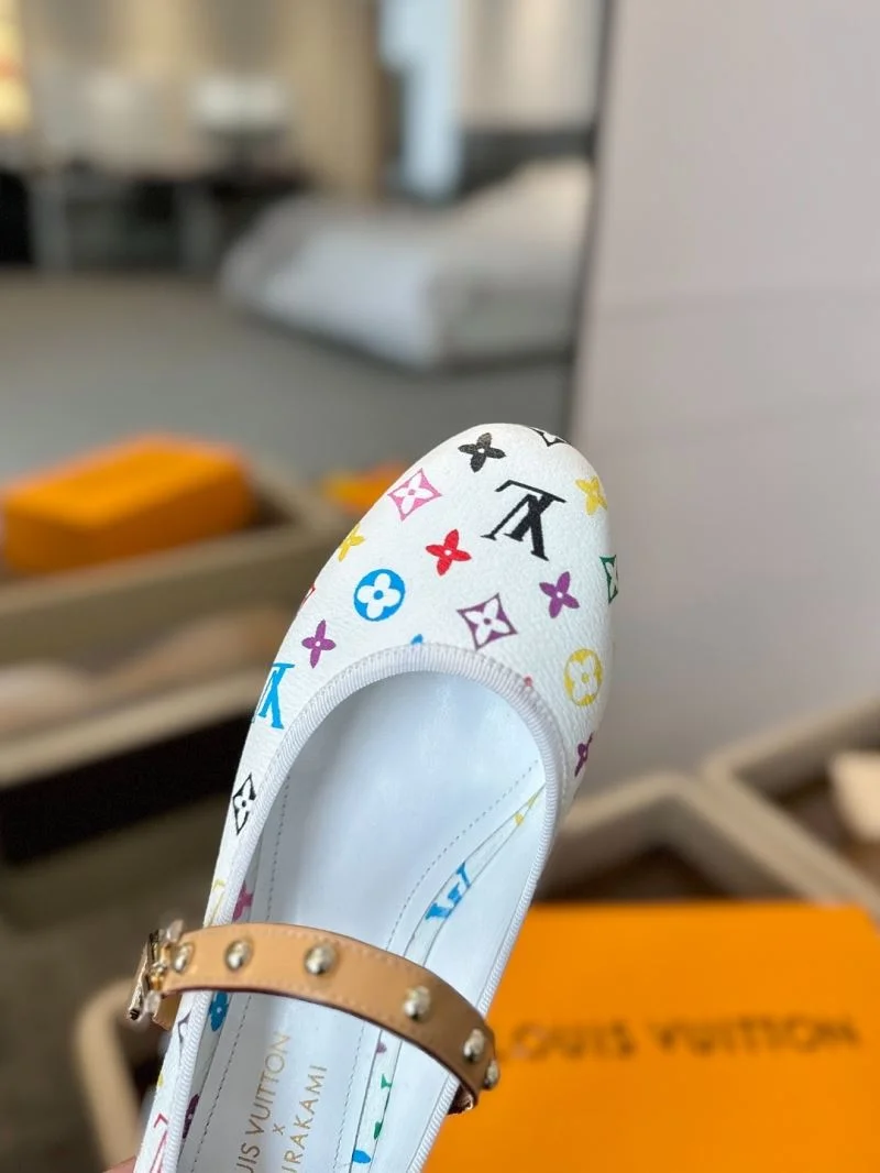 Soft Louis Vuitton Flat Shoes 32004