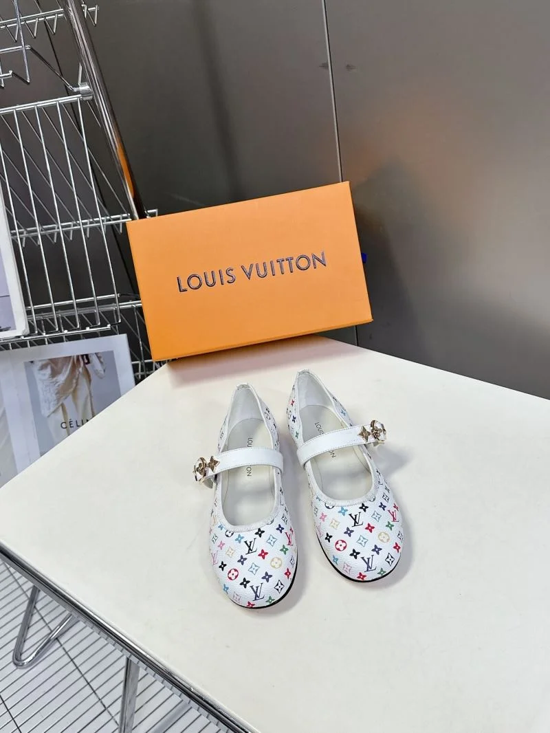 QuickDry Louis Vuitton Flat Shoes 31975