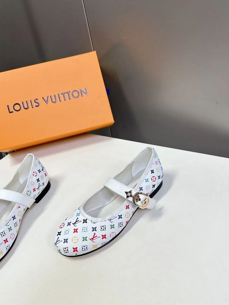 QuickDry Louis Vuitton Flat Shoes 31975
