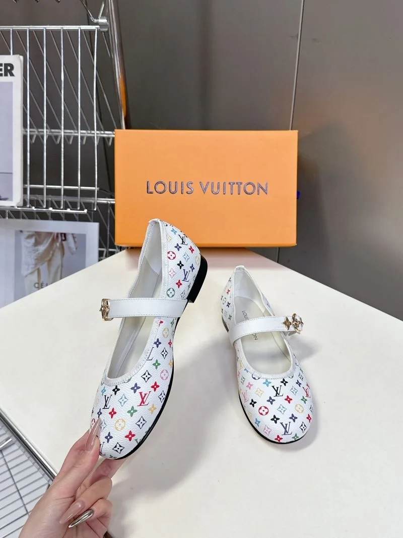 QuickDry Louis Vuitton Flat Shoes 31975