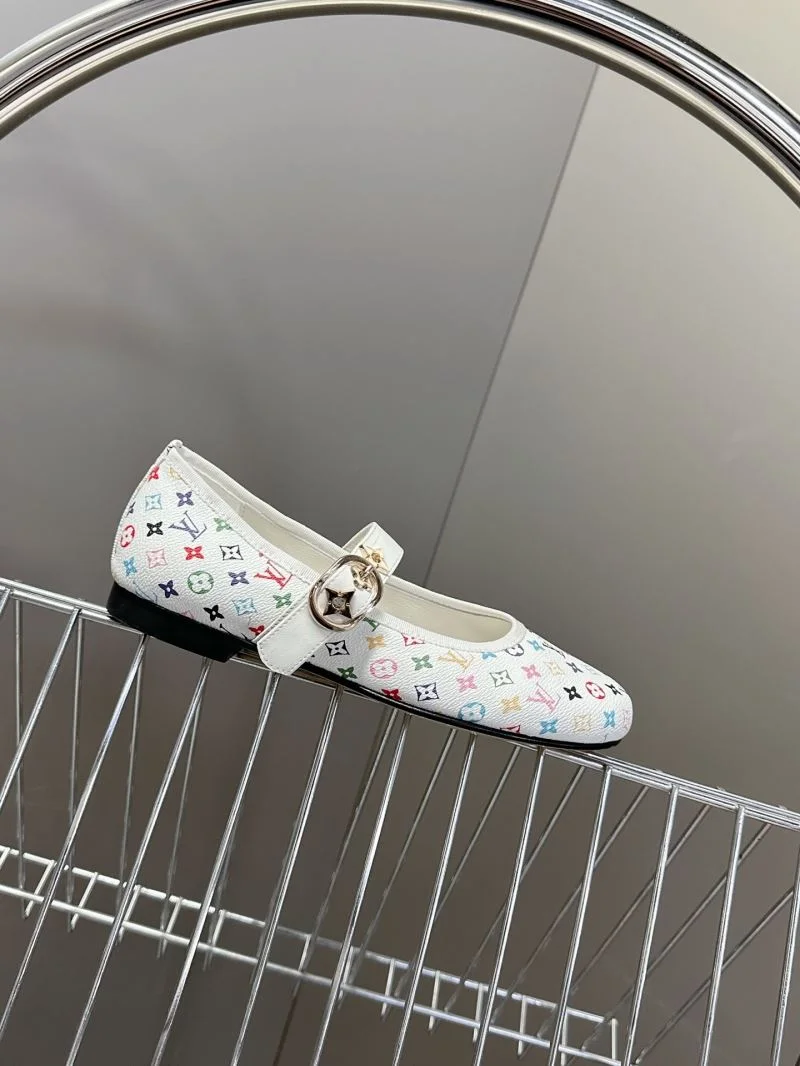 QuickDry Louis Vuitton Flat Shoes 31975