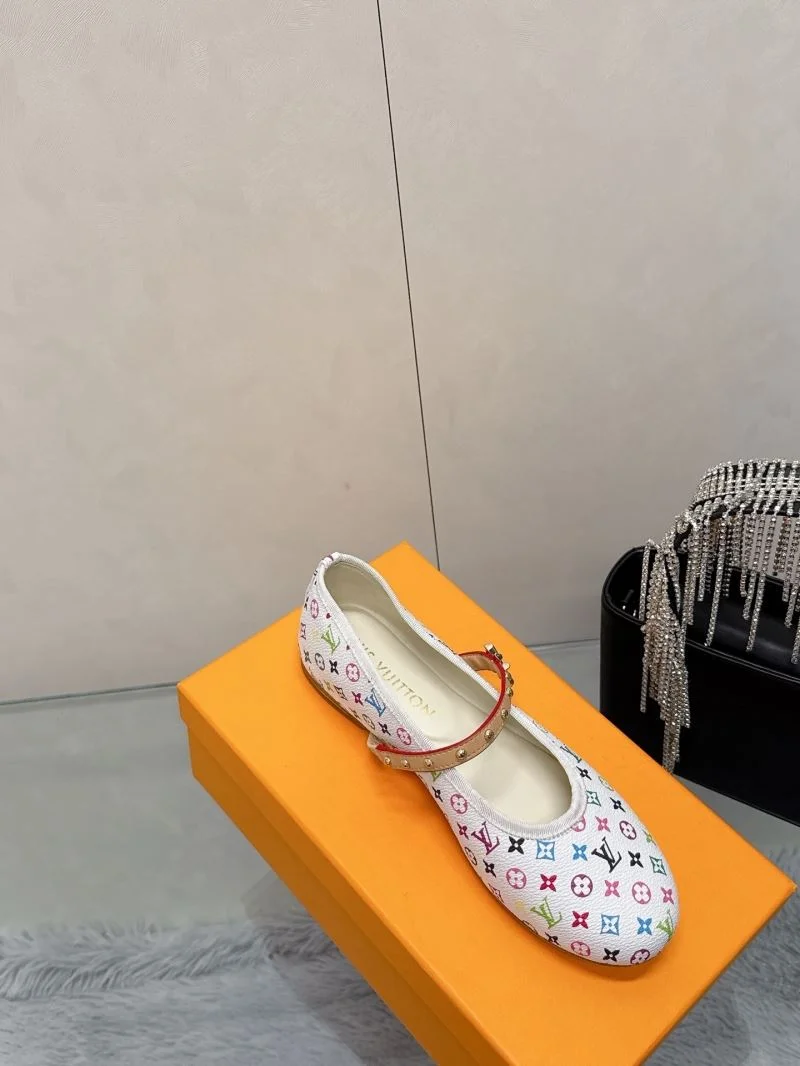 SunProtective Louis Vuitton Flat Shoes 31989