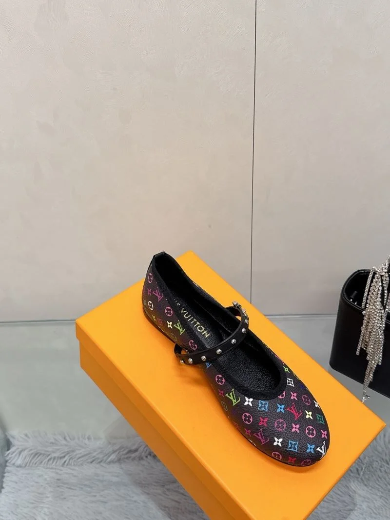 EasyMatch Louis Vuitton Flat Shoes 31982