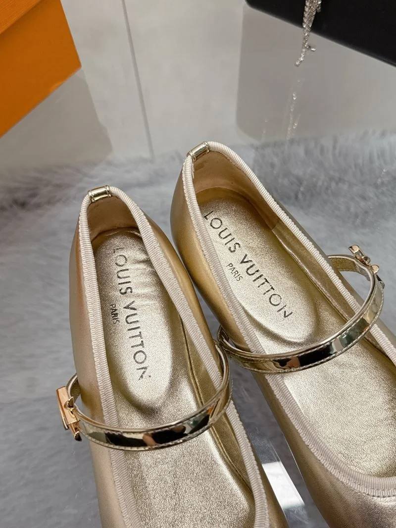 Louis Vuitton Flat Shoes AllSeason 31984