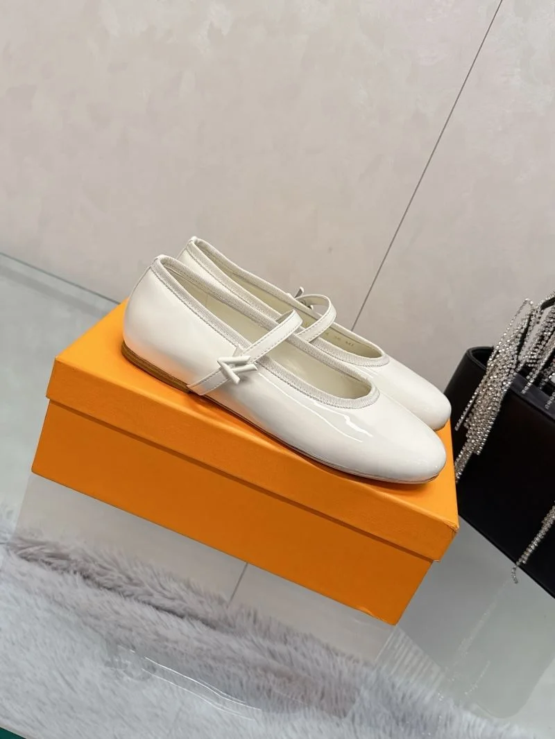 TravelReady Louis Vuitton Flat Shoes 31991