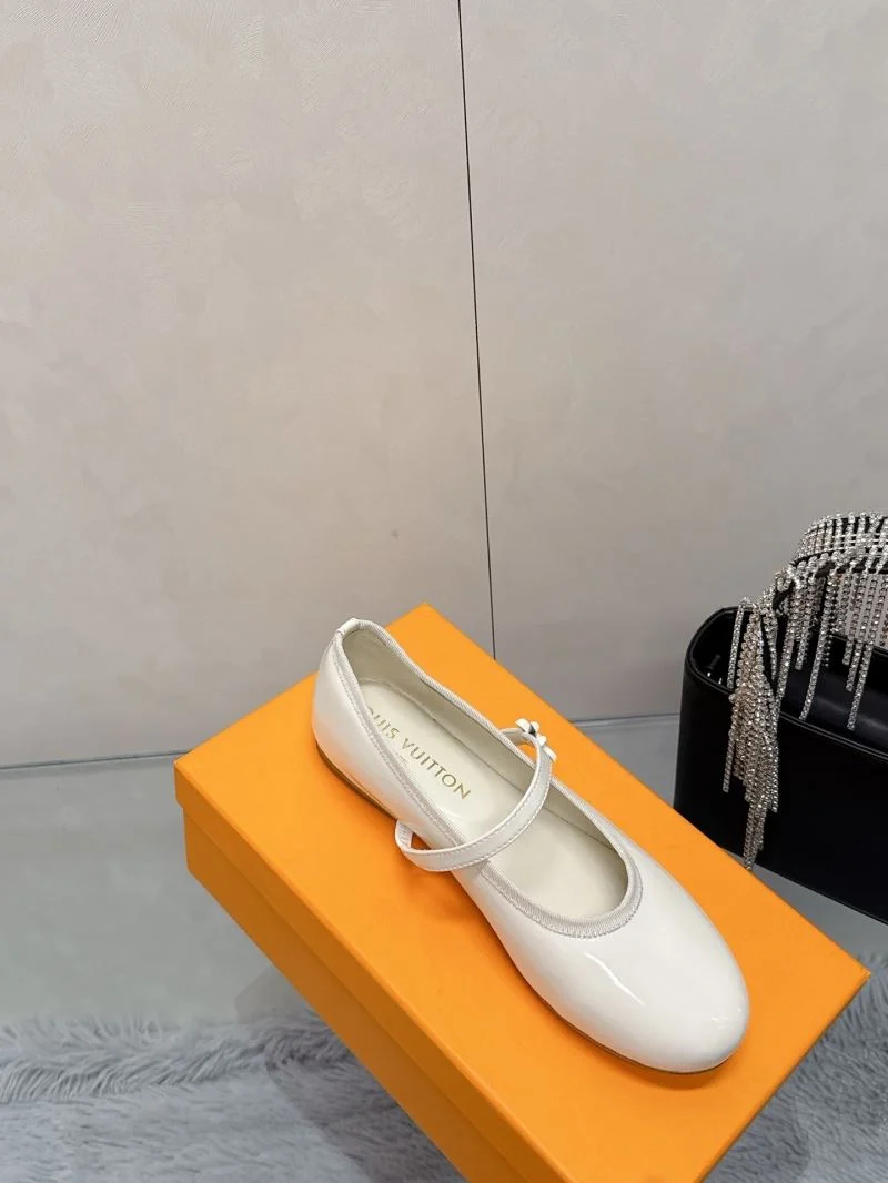 TravelReady Louis Vuitton Flat Shoes 31991