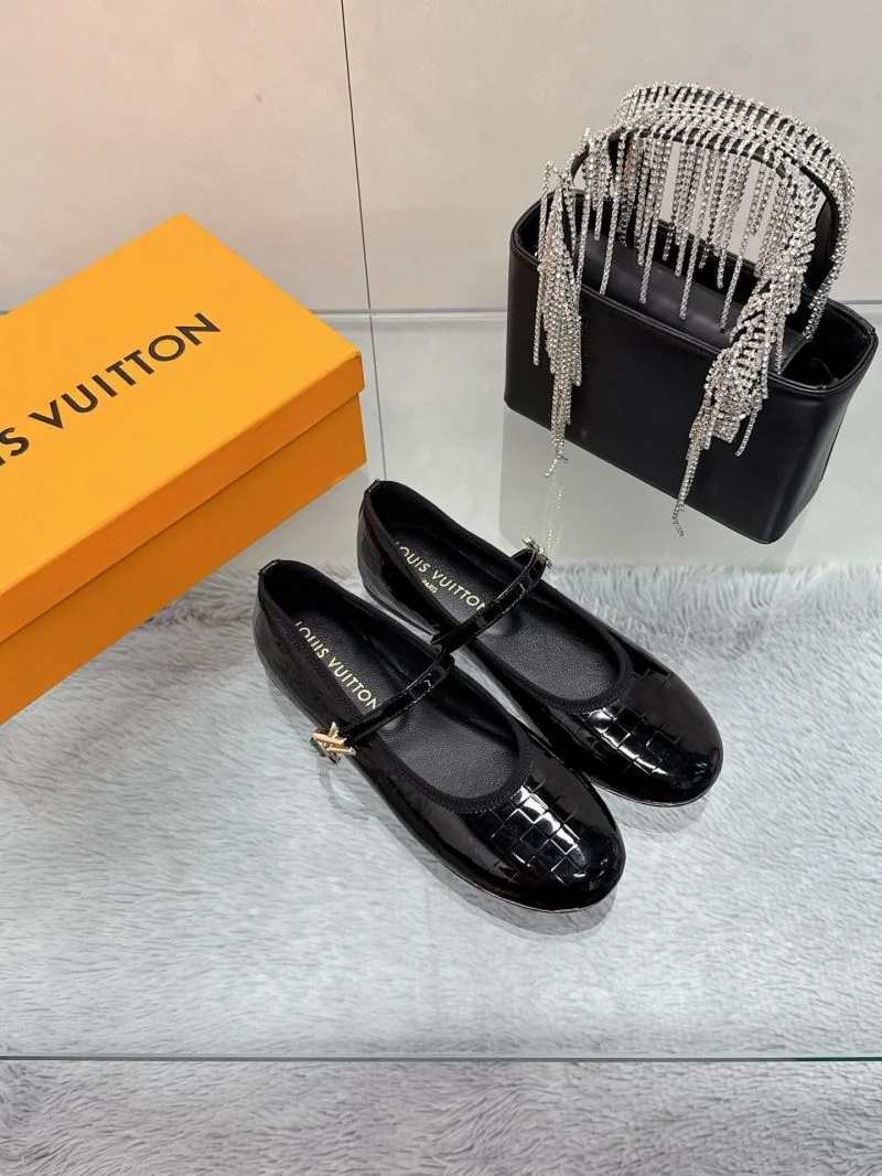 Louis Vuitton Flat Shoes Breathable 31981