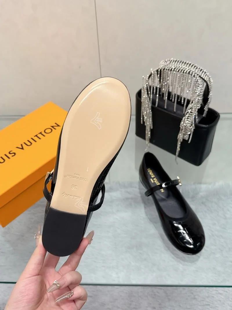 Louis Vuitton Flat Shoes Breathable 31981