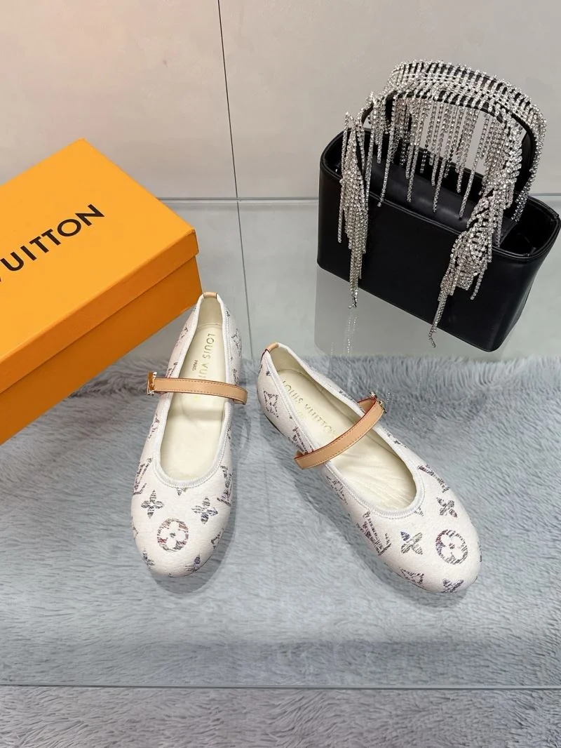 DailyWear Louis Vuitton Flat Shoes 31973