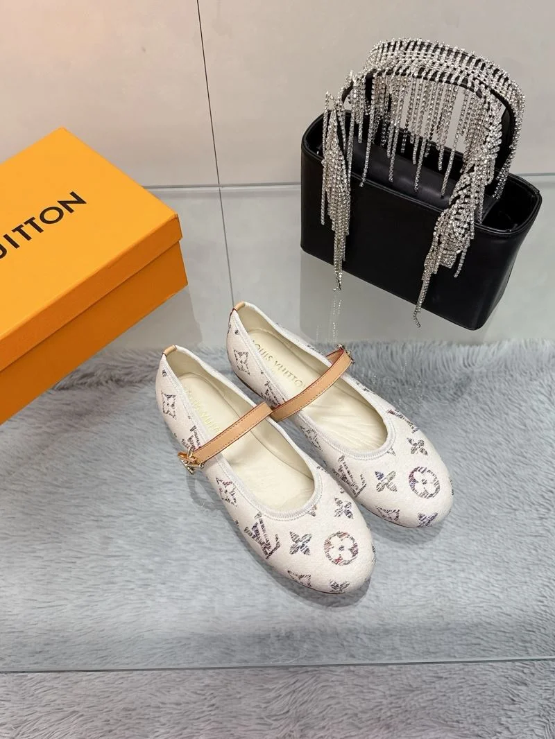 DailyWear Louis Vuitton Flat Shoes 31973