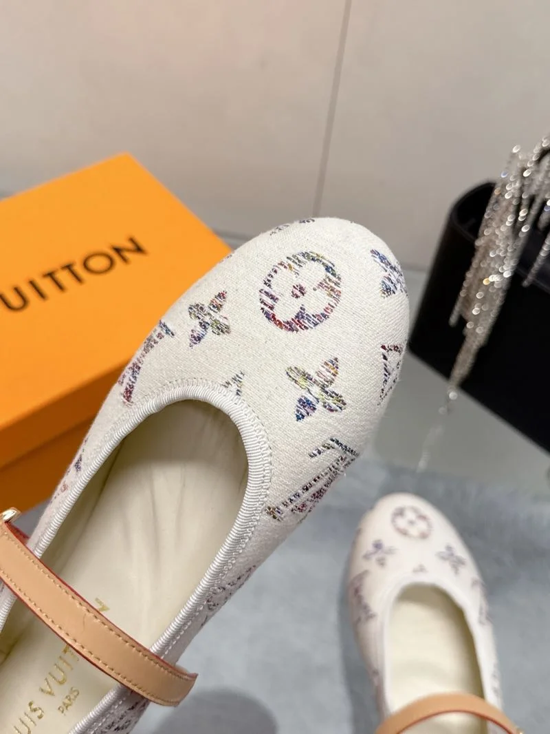 DailyWear Louis Vuitton Flat Shoes 31973