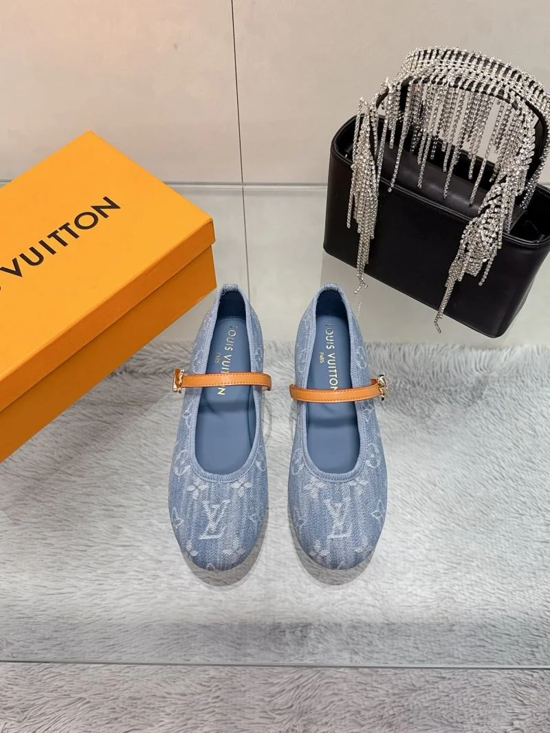 TechFriendly Louis Vuitton Flat Shoes 31995