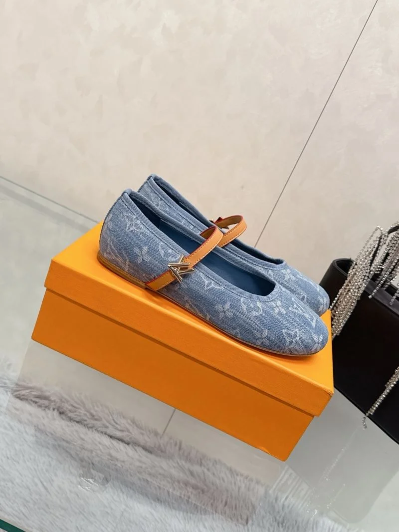 TechFriendly Louis Vuitton Flat Shoes 31995