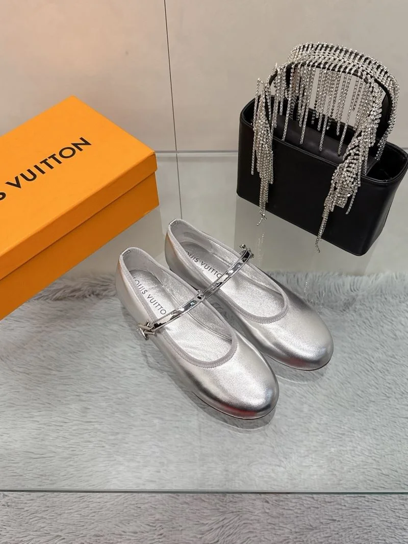 Practical Louis Vuitton Flat Shoes 31993