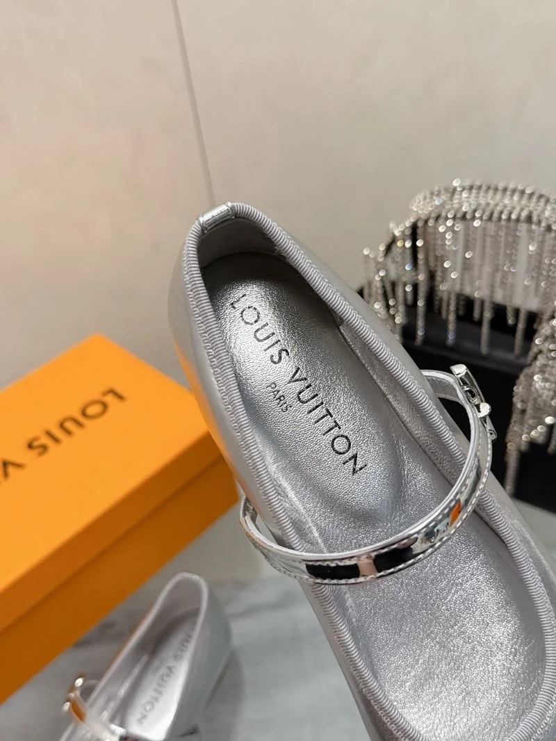 Practical Louis Vuitton Flat Shoes 31993