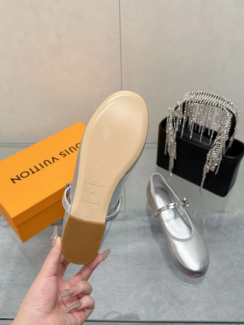 Practical Louis Vuitton Flat Shoes 31993